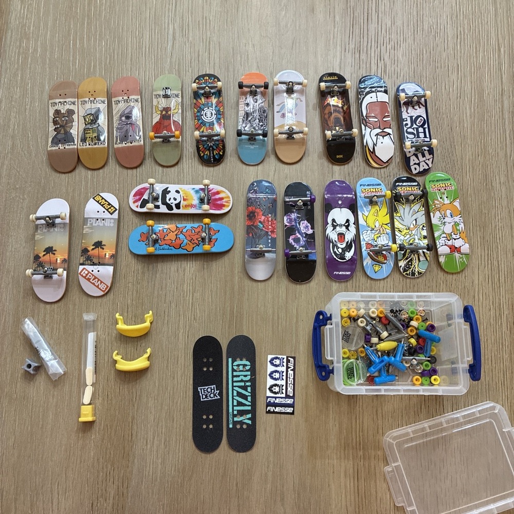 Lot Of 20 Tech Deck Finger Boards Skateboard